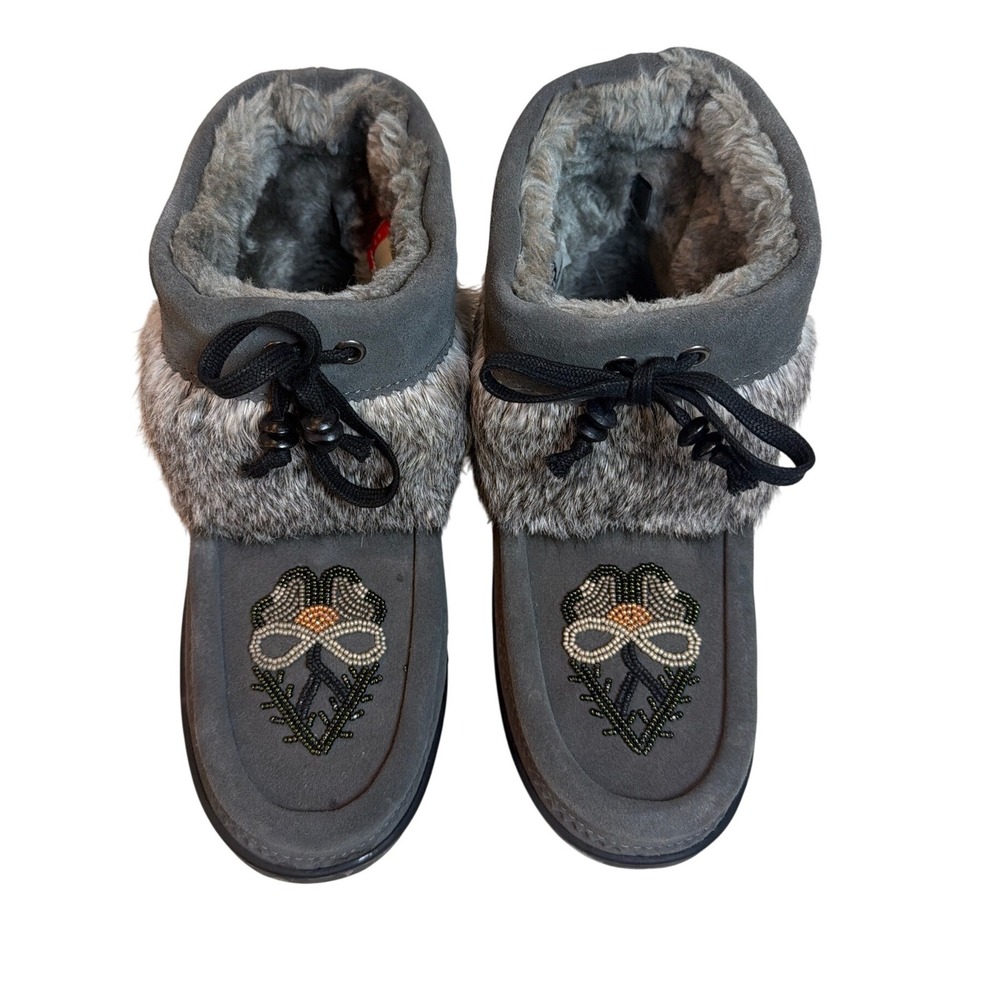 Manitobah Mukluks Grey Suede Beaded Fur Trim Winter Boots Womens Size 7 L7